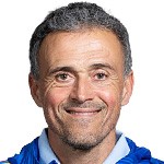  恩里克赛后谈进攻选择；巴黎圣日耳曼展现深度实力；球队逐步走向赛季关键时刻。 体育新闻 恩里克赛后谈进攻选择；巴黎圣日耳曼展现深度实力；球队逐步走向赛季关键时刻。 体育新闻