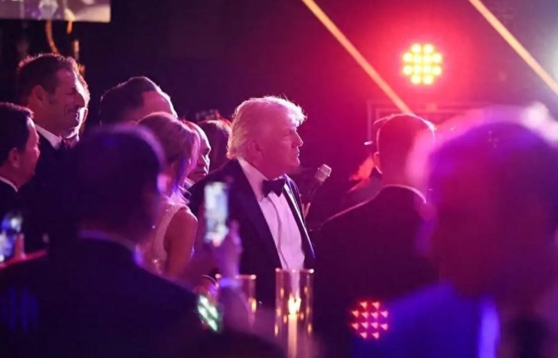  【深度剖析】从美债39万亿到衰退预警：特朗普关税政策的经济学死循环 股票财经